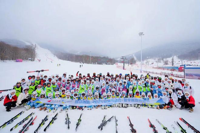 燃动冰雪2024安踏运动会-冬季冰雪运动会圆满结束(图4)