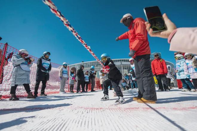 九游体育：感受冰雪魅力2024云南省冰雪运动推广普及活动金秋启动(图5)
