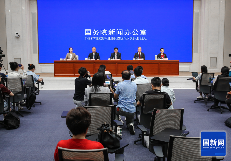 国家体育总局：推动体育产业发展打造市场新引擎(图1)
