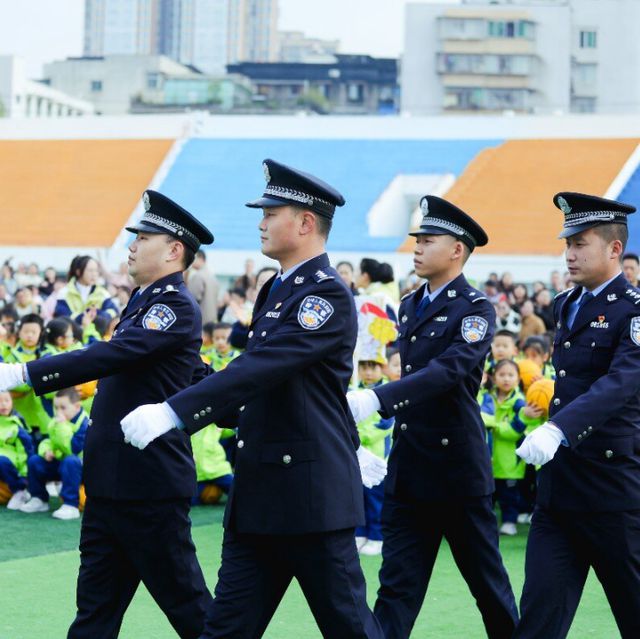 九游体育：广元市利州区北街幼儿园2024年冬季亲子趣味运动会纪实(图2)