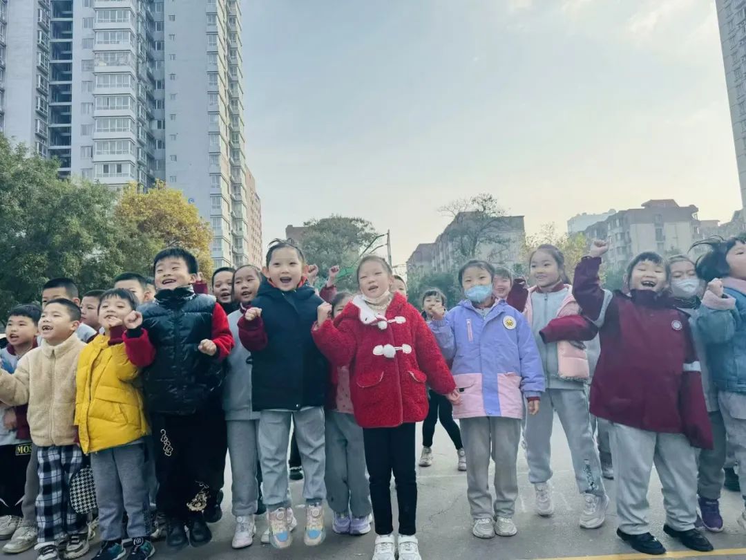 未央区枣园小学举行2024年冬季三跳运动会(图5)