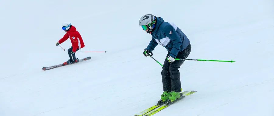 中时调查丨当滑雪成为年轻人的新社交标签冰雪经济热度翻番(图2)