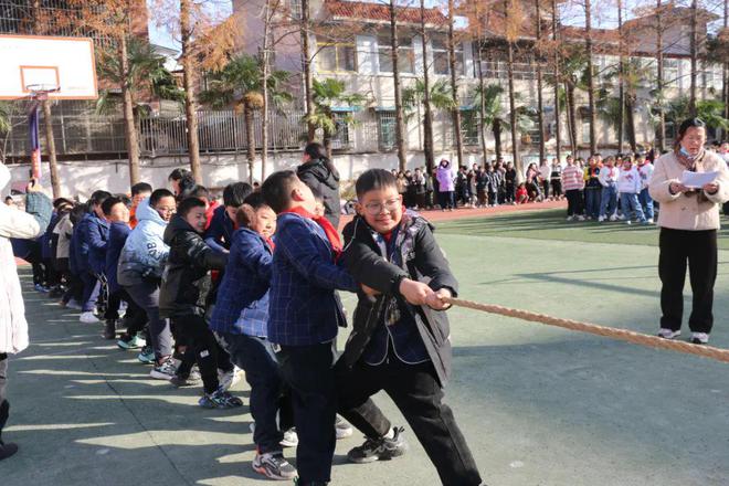 信阳市羊山新区第五小学2024年“凌冬悦跑趣享运动”冬季长跑暨趣味运动会(图8)