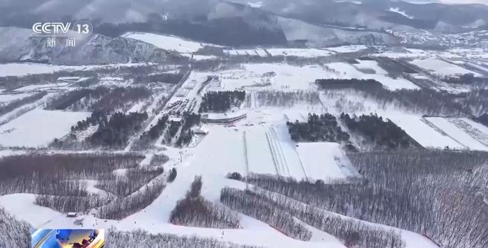 冰雪经济“热”起来滑雪装备产销两旺！这个冬天你滑雪了吗？(图2)