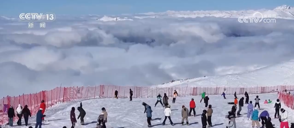 九游体育：各地冰天雪地变成“金山银山”冰雪经济持续繁荣“热”起来(图2)