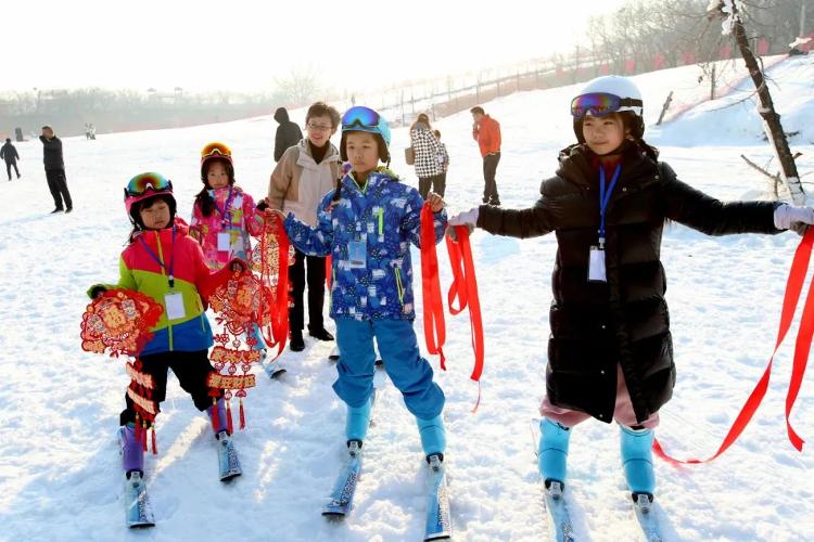 跟着冰雪去旅行山东省第八届冬季全民健身运动会成功举办(图1)