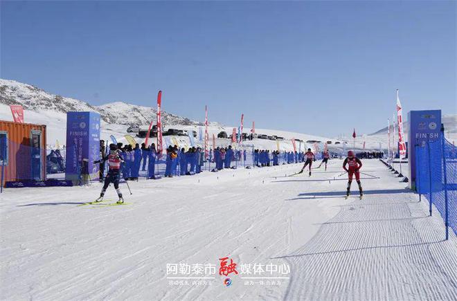 2024-2025赛季全国越野滑雪冠军赛（阿勒泰站）女子男子个人短距离（自由技术）比赛开赛(图1)