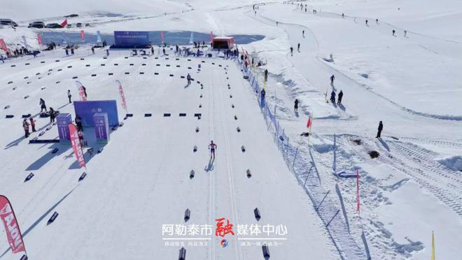 九游体育：2024-2025赛季全国越野滑雪冠军赛新疆队再夺一金(图1)