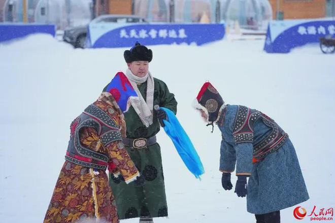 九游体育网站：滑滑滑……上“高级道”！(图4)