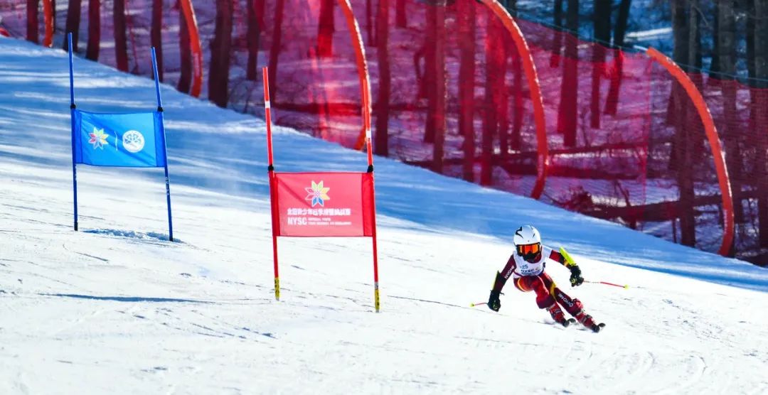 “2024全国青少年四季滑雪挑战赛”总决赛于崇礼雪如意滑雪场成功举办(图7)