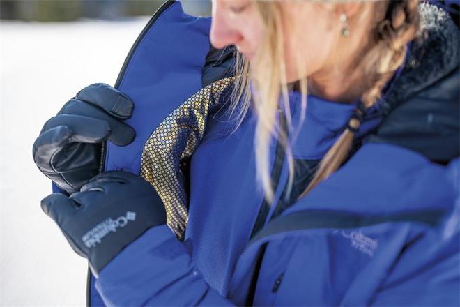 共赴雪境Columbia2024秋冬TitaniumSKI钛金滑雪系列全新上市(图5)