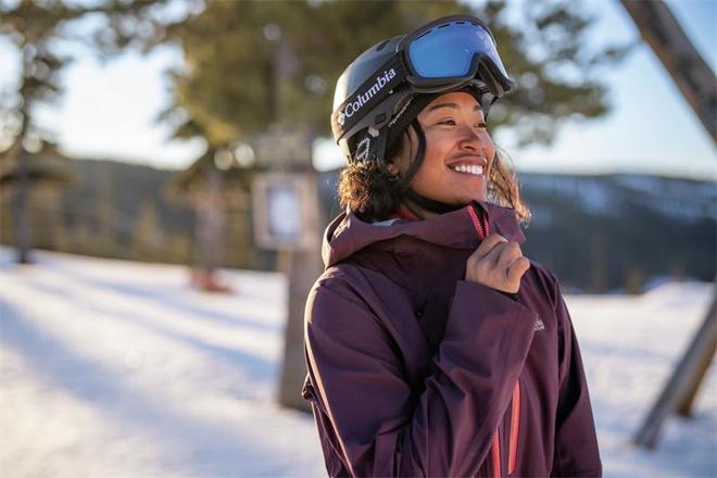 共赴雪境Columbia2024秋冬TitaniumSKI钛金滑雪系列全新上市(图8)