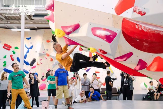 九游体育：50万岩友掀起攀岩热潮谁吃到了红利？(图3)