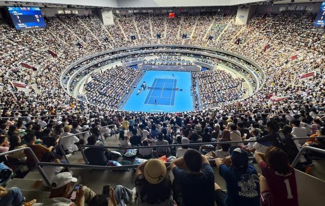 九游体育网站:聚焦|十一“双赛”火爆京城你跟上这股新潮流了吗?(图3)