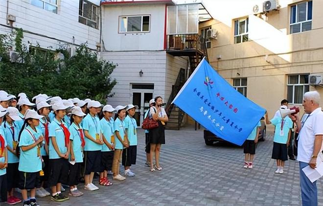 九游体育网站：美国弃婴被北京夫妻收养成为我国著名地质学家很讨厌被叫老外(图11)