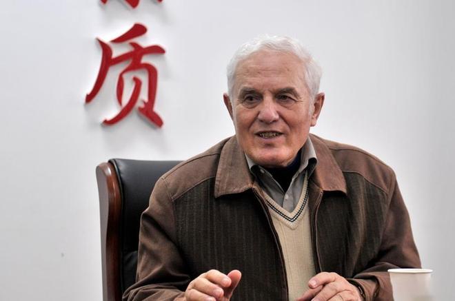 九游体育网站：美国弃婴被北京夫妻收养成为我国著名地质学家很讨厌被叫老外(图23)