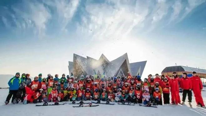 与光同行·奔赴未来2024国际冬博会翠云山斩获双奖(图4)