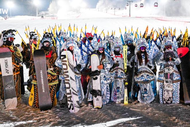 镜头内外｜热雪沸腾！中国冰雪产业冲击万亿大关(图4)