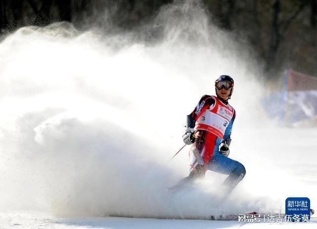 时光相册丨新雪季开启！影像见证中国滑雪“华丽转身”(图15)