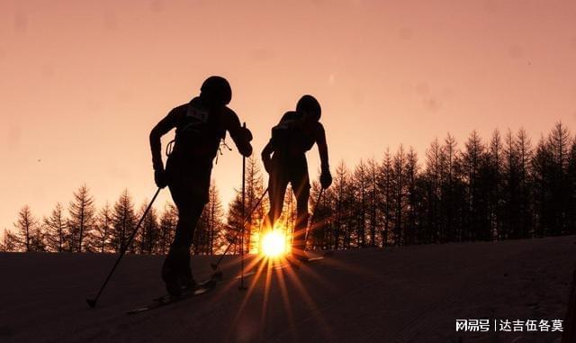 时光相册丨新雪季开启！影像见证中国滑雪“华丽转身”(图19)
