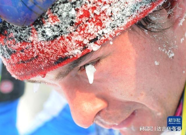 时光相册丨新雪季开启！影像见证中国滑雪“华丽转身”(图16)