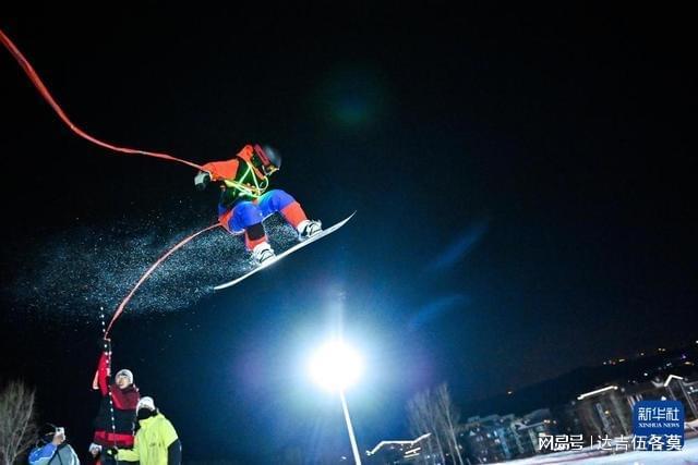 时光相册丨新雪季开启！影像见证中国滑雪“华丽转身”(图24)