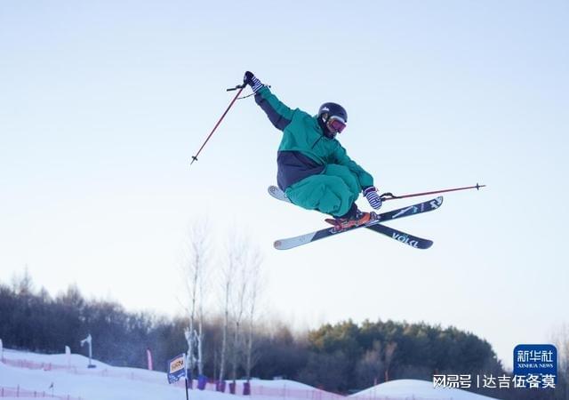 时光相册丨新雪季开启！影像见证中国滑雪“华丽转身”(图23)