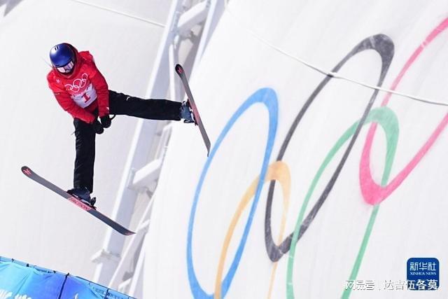 时光相册丨新雪季开启！影像见证中国滑雪“华丽转身”(图21)