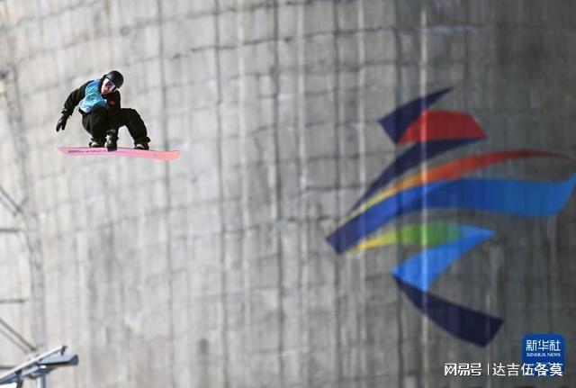 时光相册丨新雪季开启！影像见证中国滑雪“华丽转身”(图20)