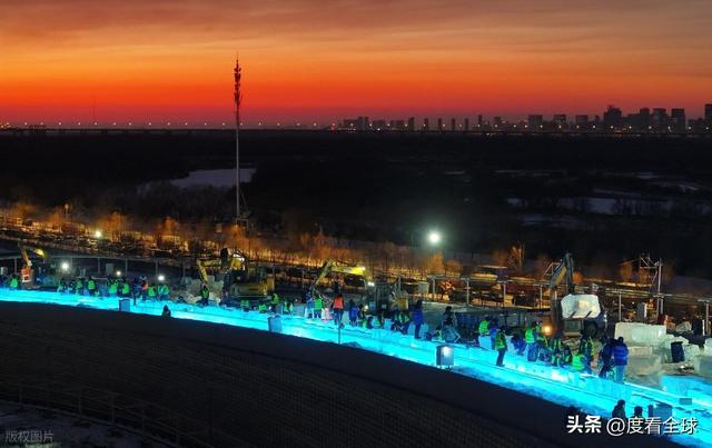 沸腾全网！哈尔滨冰雪大世界夜建名场面今年必火的冬日顶流(图11)