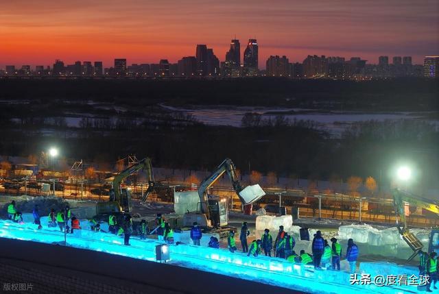 沸腾全网！哈尔滨冰雪大世界夜建名场面今年必火的冬日顶流(图18)