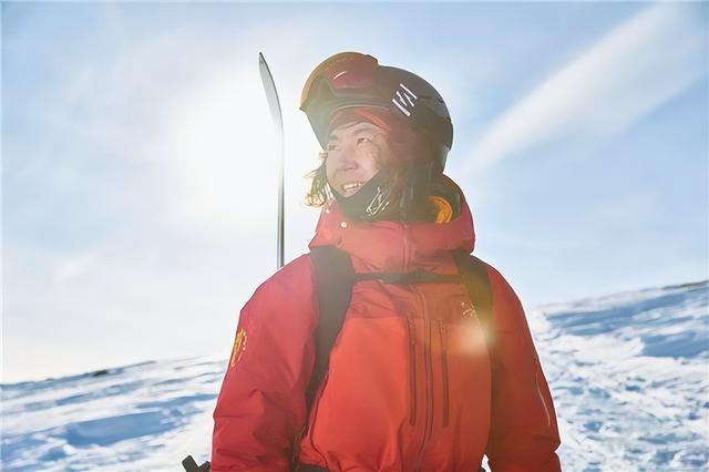 九游体育：张嘉豪：冰雪骏马激扬青春力量(图2)