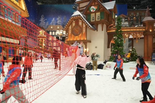 参与人次超500万！上海冰雪经济持续升温(图2)