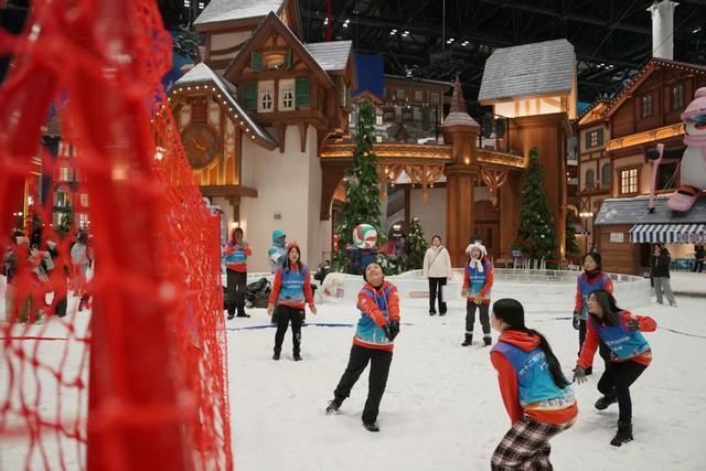 参与人次超500万！上海冰雪经济持续升温(图1)
