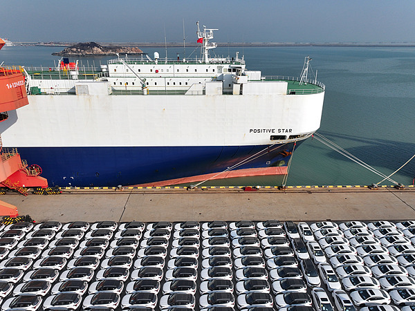 九游体育：阿联酋媒体：中国引领“人工智能+”智能经济发展潮流(图3)