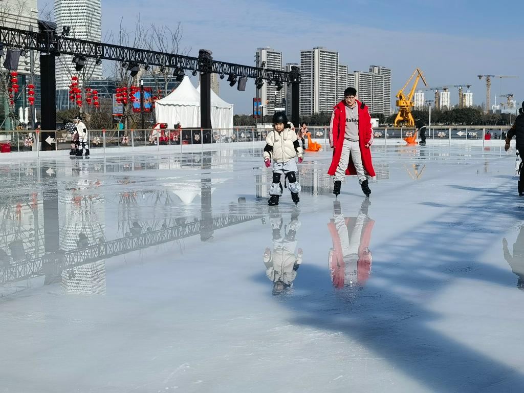 “冰雪+”扮靓上海新春(图3)