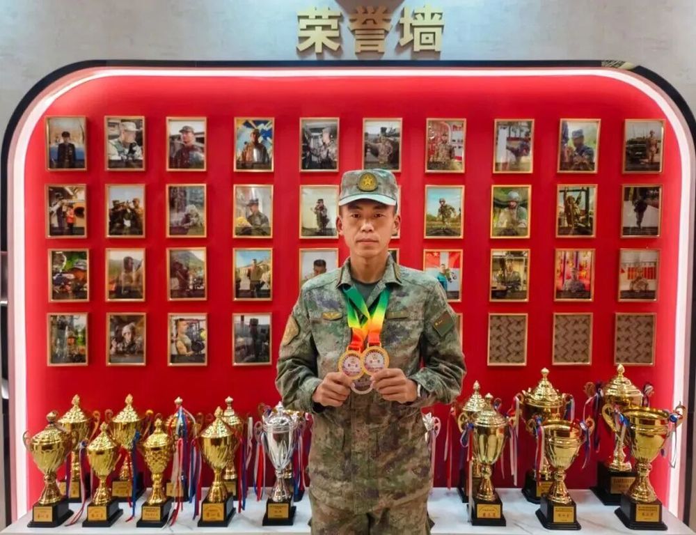 九游体育：新调整组建9年来这支连队7名官兵荣立二等功！(图6)