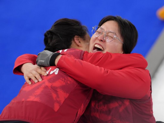 九游体育网站:“我们同心合一”——中国队圆梦冬残奥首枚轮椅冰壶混双金牌(图3)