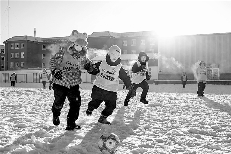 九游体育:雪融之后冰上春来——冰雪运动架起体教融合之桥(图1)