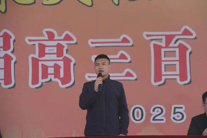 青春逐梦破纪录赛场励志展风华—闻喜中学2026年春季田径运动会圆满落幕(图4)