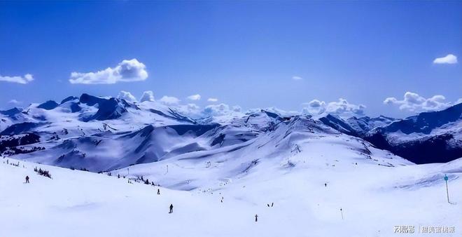 九游体育：滑雪一次烧钱五六万冰雪经济火热中产家庭是在咬牙硬撑吗？(图11)