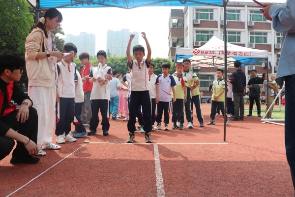 九游体育：合肥市四河小学举行2026年第十届春季运动会(图7)